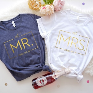 Mr and Mrs Shirt, Mr and Mrs, Just Married Shirt, Honeymoon Shirt, Wedding Shirt, Wife And Hubs Shirts, Just Married Shirts, Couples Shirts