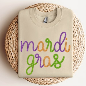 Retro Mardi Gras Sweatshirt, Mardi Gras Carnival Shirt, Women Mardi Gras Costume, New Orleans Cruise Shirt, Fleur De Lis Tee, Fat Tuesday