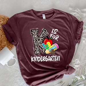 K ist für Kindergarten T Shirt, Unisex T Shirt, Kindergarten Lehrer Shirt, zurück zur Schule Shirt, Kindergarten Shirt, Geschenk für Lehrer