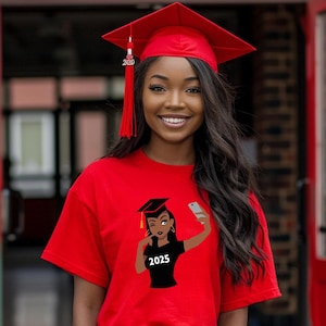 Black Girl 2025 Graduate T-Shirt, Funny Graduate Tee, African American Woman Tee, Graduation 2025 Shirt, Graduation Tee, Graduation Gift Tee