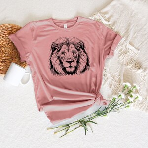 Camisa de rosto de leão, camisa de leão majestoso, camisa de leão selvagem, camisa de amante de animais, camisa de animal, camisa de rosto de animal, camisa tribal africana, camisa de zoológico imagem 3