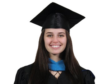 Capuche de remise des diplômes de maîtrise Cappe Diem BLEU CLAIR : maîtrise en éducation M.Ed. | Tenue de cérémonie de maîtrise pour la promotion 2024