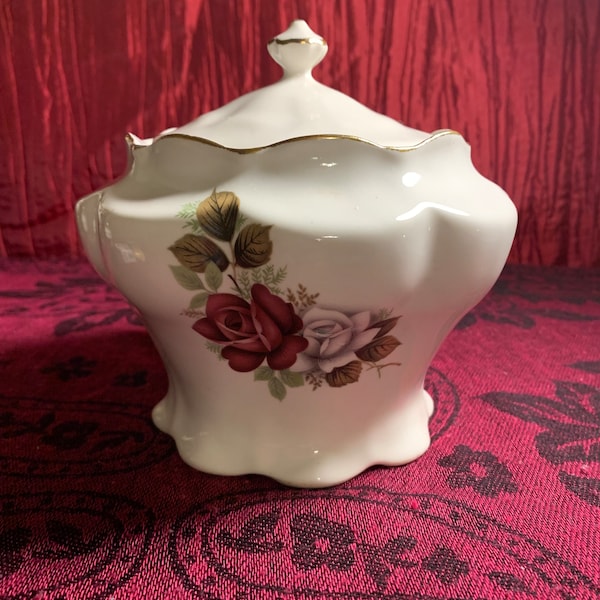 Vintage House of Webster Lidded Ceramic Biscuit Jar