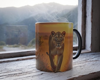 Lionne, Lever du soleil, Safari en Afrique, Coucher de soleil, Amoureuse des chats sauvages, Mère, Nature, Animal, Marron, Or noir, Blanc, Mug magique 11 oz