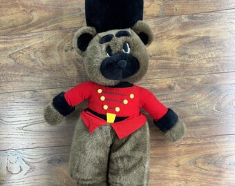 Oso de peluche vintage A&A de 1992, 48 cm, con sombrero de la Guardia Real de la Reina. ¡Artículo raro!