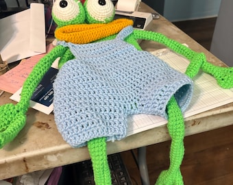 Big mouth Frog book bag
