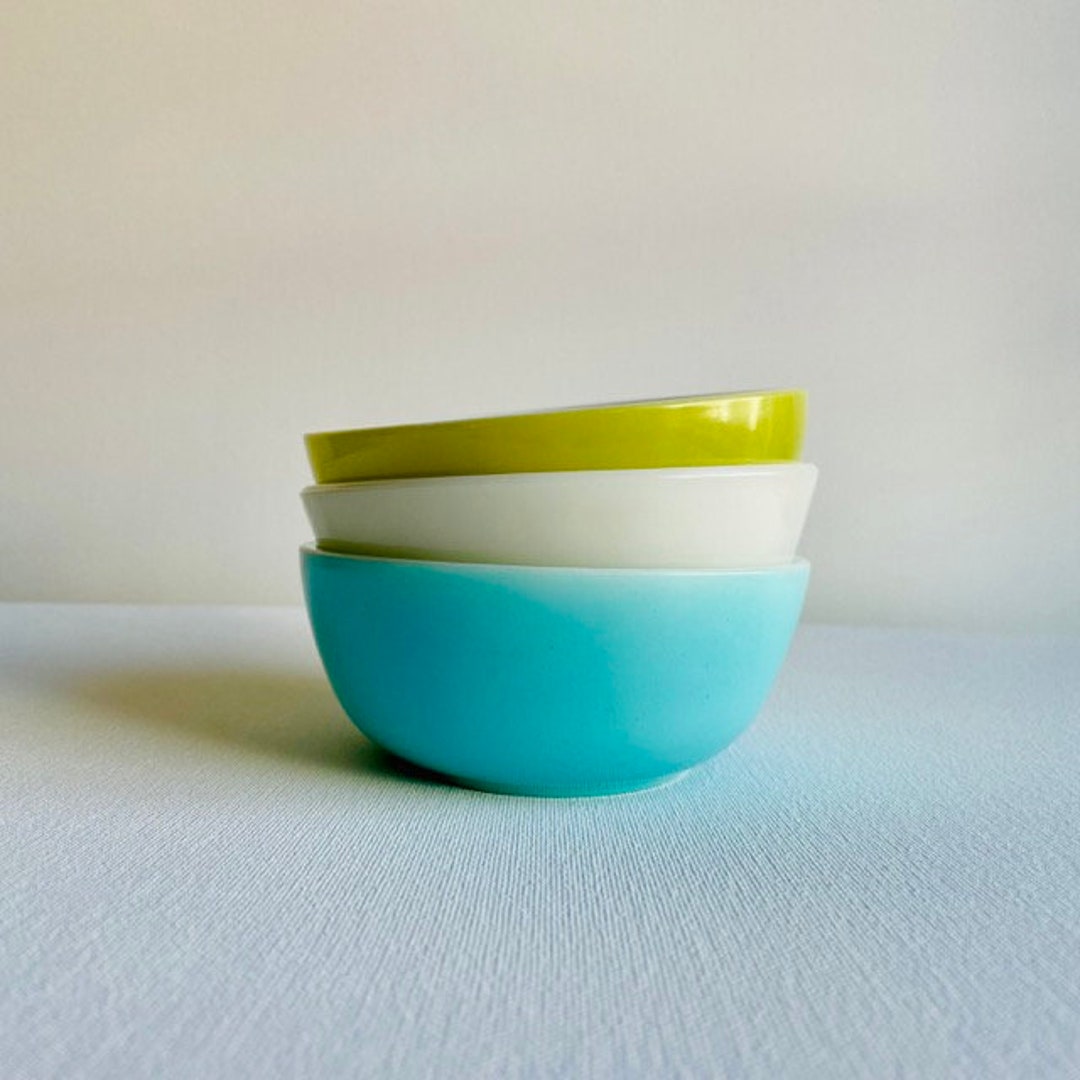Vintage Pyrex & Fire King Bowls in Soft Blue Lime Green and Etsy