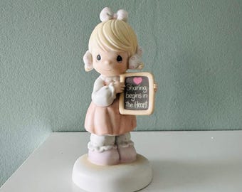 Vintage Precious Moments Figurine 'Sharing Begins in the Heart' with box, Collectible Keepsake, Perfect Mothers day Gift