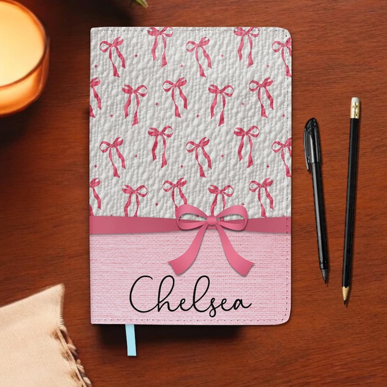 Personalized Preppy Coqette Pink Bow Journal: Gratitude Prayer Teen Girl Diary, Daughter Birthday Notebook, Christmas Gift afbeelding 1