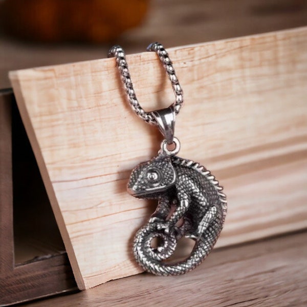 Chameleon Necklace/ Reptile Charm/ Lizard Necklace/ Stainless Steel Necklace/ Wildlife Necklace/ Charm Necklace/ Animal Lover Gift