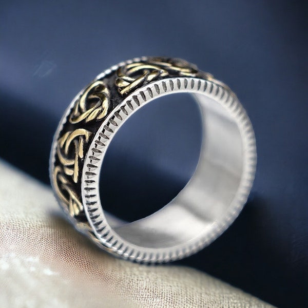 Celtic Knot Ring/ Gold Trinity Knot Ring/ Triquetra Ring/ Trinity Ring/ Gold Plated Stainless Steel Ring/ Band Ring/ Celtic Ring