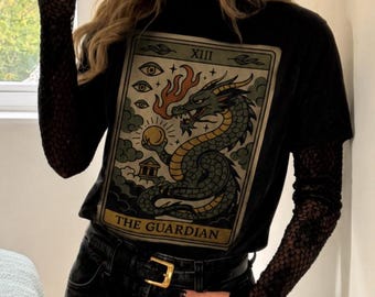 Das Wächter Tarot Mythical Dragon Graphic T-Shirt, das Wächter-T-Stück für Fantasy-Liebhaber, magisches Geschenk, Freizeitkleidung
