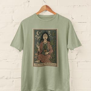 Camiseta de tarô da alta sacerdotisa mística, camiseta de tarô, camiseta boho, vestuário espiritual 420, camiseta gráfica unissex, presentes para amantes de tarô