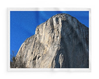 Soft fleece blanket featuring Robert Anthony artwork