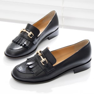 Leather fringe horsebit loafer outlet
