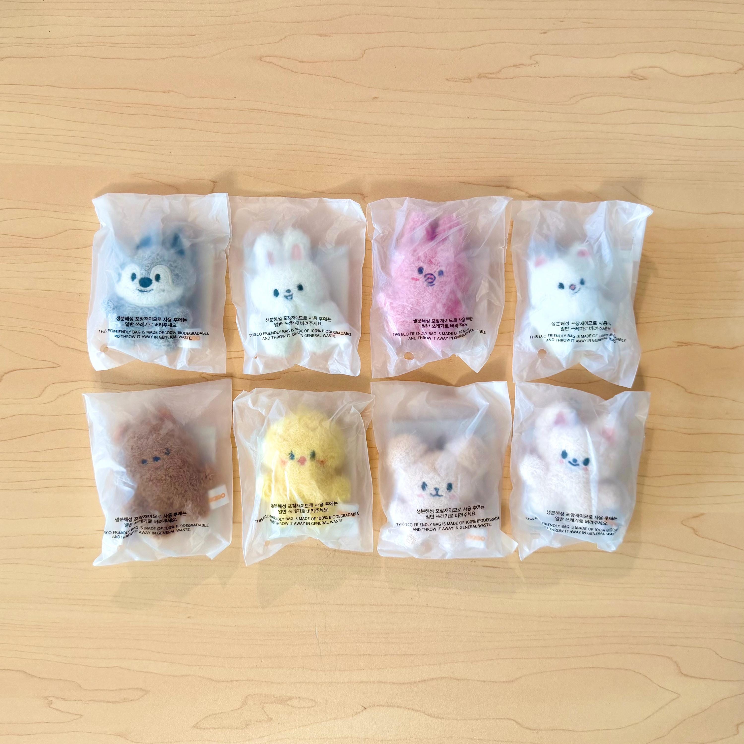 Stray kids skzoo plush - Etsy 日本