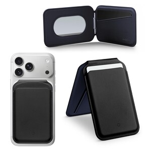 Peut inclure: Collection de portefeuilles et d'accessoires de t&eacute;l&eacute;phone en cuir. Les portefeuilles sont bleu marine et noirs, avec un design minimaliste. L'un a un miroir, l'autre est fix&eacute; &agrave; un t&eacute;l&eacute;phone. L'&eacute;tui de t&eacute;l&eacute;phone est blanc et argent&eacute;.