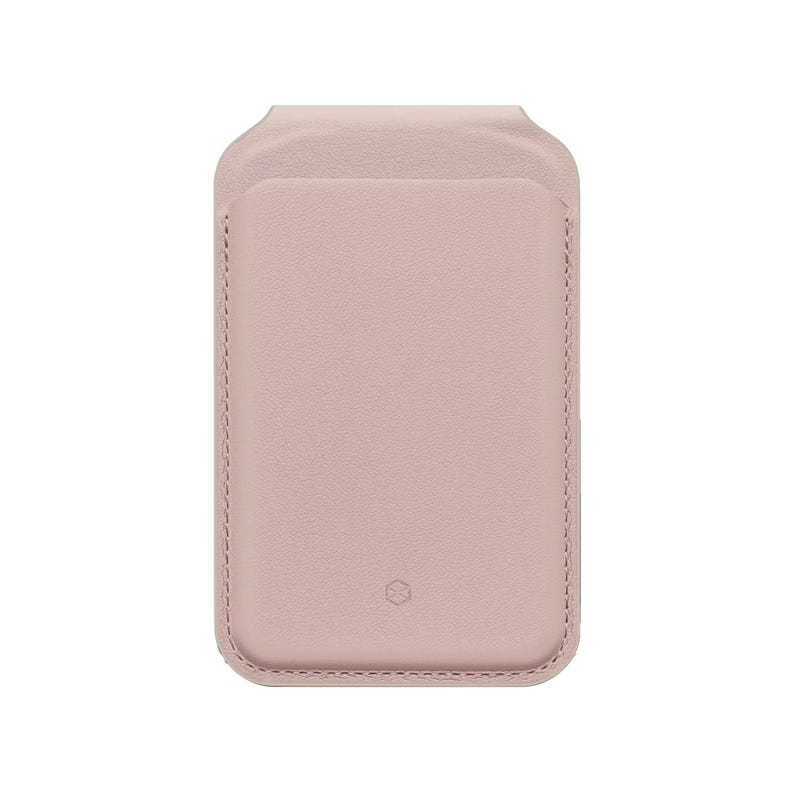 Puede incluir: Una funda de tel&eacute;fono de cuero rosa p&aacute;lido con un borde cosido. La funda tiene un bolsillo frontal y una parte superior curvada. Dise&ntilde;ada para guardar un tel&eacute;fono y otros objetos peque&ntilde;os.