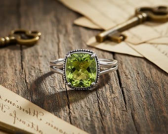 Cushion-Cut Peridot Ring, Vintage Style Sterling Silver, August Birthstone