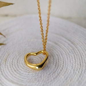 Gold Herz Halskette - Handgemachter Herz Anhänger - Schlichter Herz Anhänger - Schwebender Herz Anhänger - Offenes Herz Halskette - Weihnachtsgeschenk