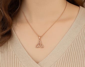 EUEAVAN Collana con ciondolo a forma di luna celtica a mezzaluna con nodo celtico irlandese Trinity vintage triangolo girocollo gioielli celtici regali donna uomo amuleti