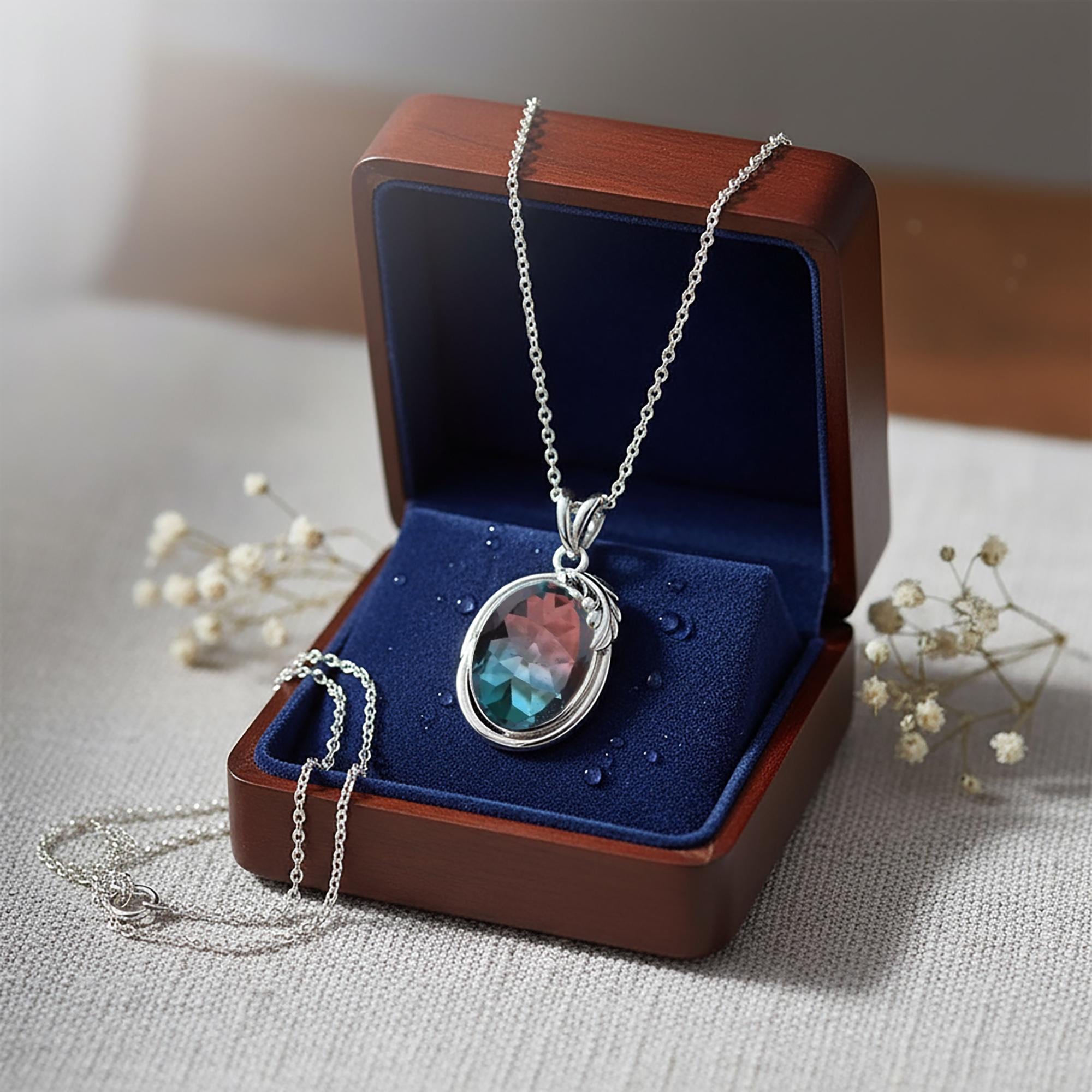 PENDENTIF ANGE DE CRISTAL MAI EMERAUDE
