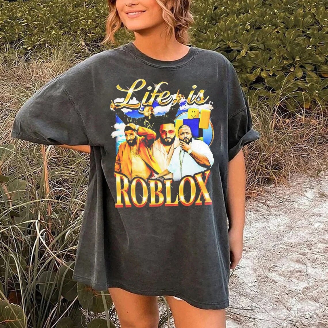 inside the world of Roblox - Games -  Essential T-Shirt for Sale by  Doflamingo99