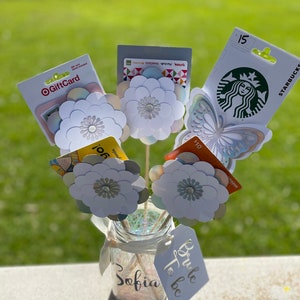 Benutzerdefinierte Frau Name auf Glas mit Papierblumen Bouquet, Moh Braut Vorschlag Geschenke personalisiert, Braut zu sein Brautdusche nachdenkliche Geschenke