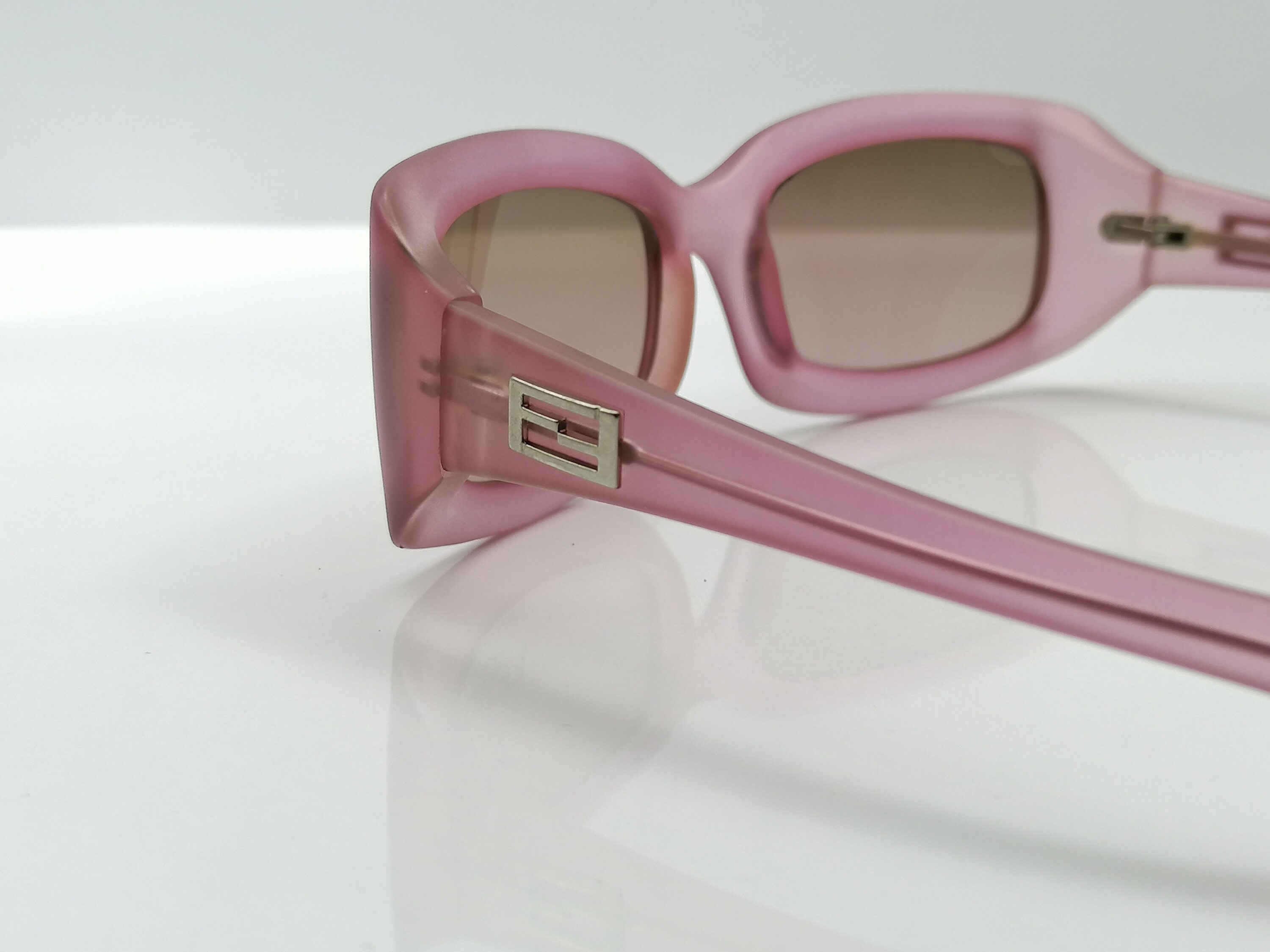 FENDI フェンディ ズッカ柄 ラウンドファスナー長財布 ブラウン