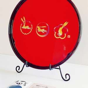 Round Lacquer Tray Rabbit Red with Dark Brown Trim