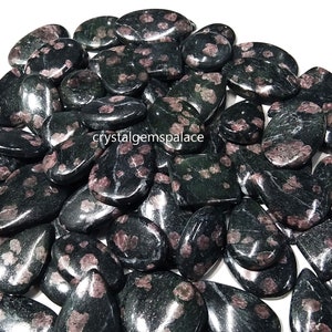 Cabochon en rubis noir naturel, pierres précieuses en vrac en vrac, cristal de créateur, rubis en chute libre, prix de gros pour bijoux