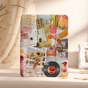 Może przedstawiać: Etui na telefon w stylu kolażu o estetyce vintage. Etui zawiera czerwony telefon tarczowy, vintage'owy gramofon, bukiet słoneczników, lizak i stos książek. Tło to mieszanka wzorzystych papierów i odręcznych notatek.