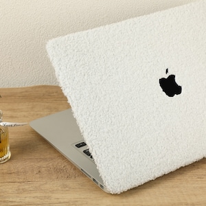 Kremowy pluszowy pokrowiec na Macbooka, twardy pokrowiec na Macbooka Pro 16 Air 15 13 11 MacBooka Retina 15 13 12 Apple 2022 2021 2020 Unikalny pokrowiec na laptopa