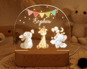 Lumière personnalisée de nuit de bébé avec la base en bois, lumière de nuit d’animaux, cadeau de douche de bébé, lumière personnalisée de pépinière de nom, cadeau chaud de bébé de lumière