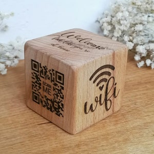 Wlan Passwort Würfel I Holz Würfel mit QR-Code I Wifi Netz Gäste I WLAN scan I Holzwürfel mit Gravur I Airbnb Wlan Netz Zugang