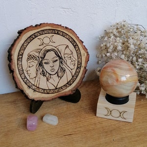 Triple Goddess Hekate Hecate Engraving Tree Disc Altar Triple Goddess