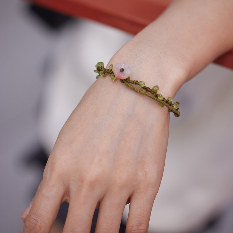 Handmade Flower Bracelet. Gifts for Her. Peridot Braided Bracelet. Hand