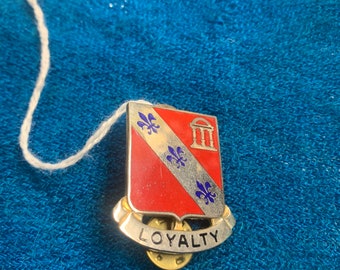319 Field Artillery- Loyalty enamel badge