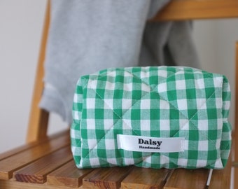 Desert Green Quilted Makeup Bag NCU0NNT2425