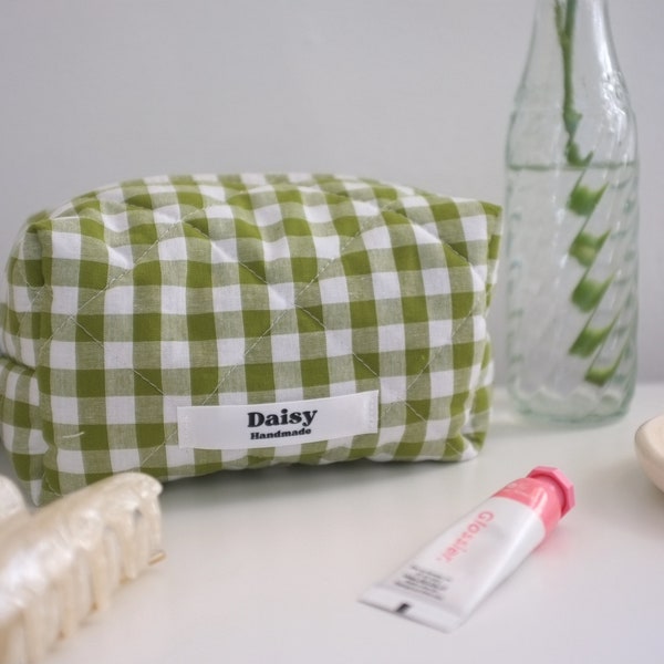 Toiletry bag Green Gingham main image 1