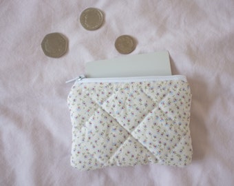 Quilted coin purse wallet in white and blue floral print with blue gingham lining | aesthetic card holder pouch | Handmade in the UK