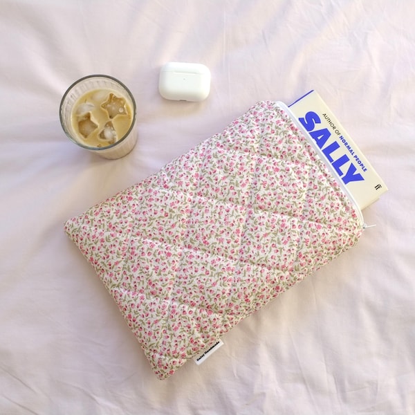 Quilted book sleeve with zip in pink rose print with pink gingham lining | Aesthetic book cover | Hardback Paperback | Handmade in the UK