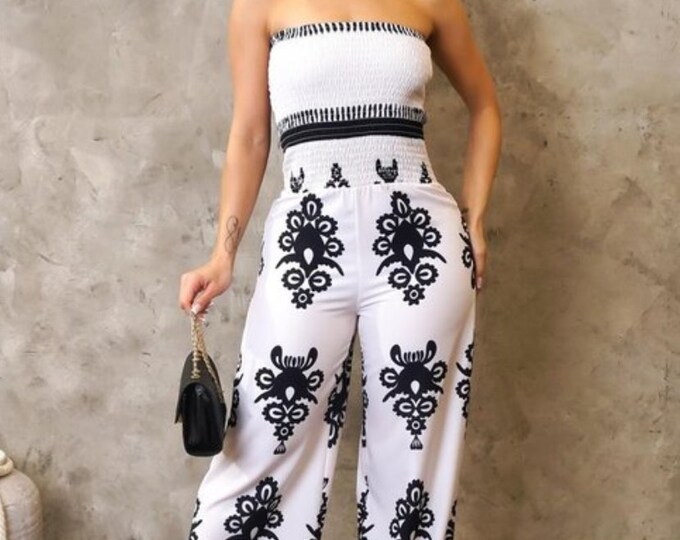 Vivo Nana Halter Tent Jumpsuit - Light Green / Black Abstract Print