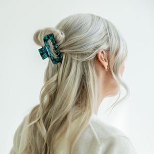 Duurzame haarclip 'The Minimalist' in groenblauw, gemaakt van celluloseacetaat, grote haarclip, minimalistische haaraccessoires, XL haarklem