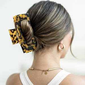 Pince à cheveux Le Minimaliste au look Lion foncé, pince à cheveux du S au XL pour les amoureux du Lion, pour cheveux fins à épais, pince à cheveux, pince à griffes