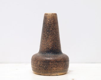 Pequeño jarrón de chimenea, hecho a mano, cerámica de estudio, Alemania, forma poco común, mediados de siglo, cerámica vintage, década de 1960, modernista