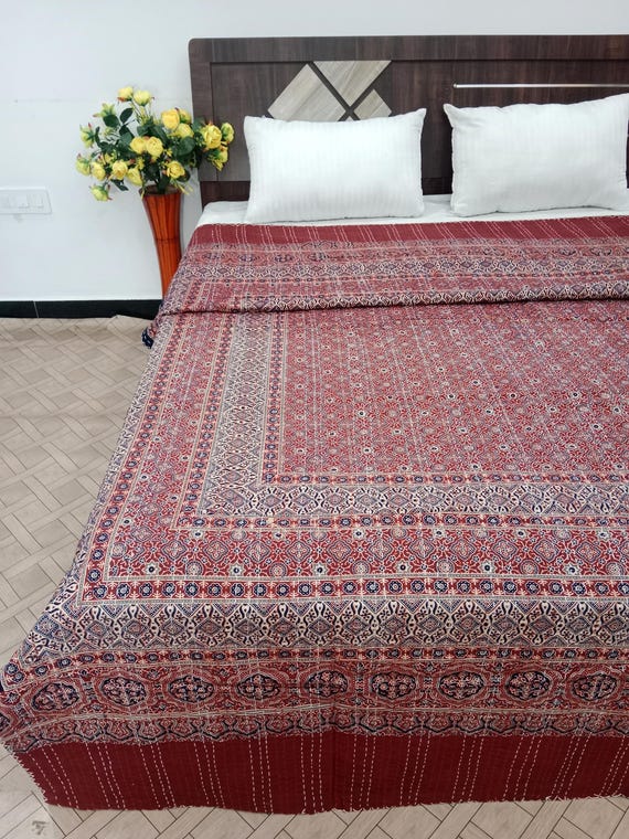 Ajrak Block Print Kantha Quilt: Vintage Floral Design, Double/Queen