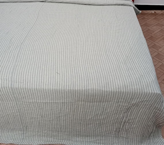 Handmade Indian Reversible Cotton Batting Jaipuri Quilt Striped and Solid Soft Cotton Kantha Quilt Warm Jaipuri Cotton Filled Batting quilt