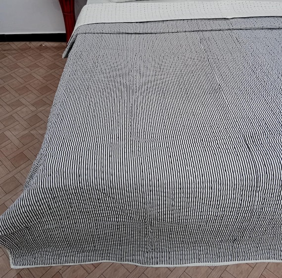 Handmade Indian Reversible Cotton Batting Jaipuri Quilt Striped and Solid Soft Cotton Kantha Quilt Warm Jaipuri Cotton Filled Batting quilt