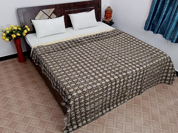 Kantha Quilt Handblock Print floral Kantha Indian Netural Colour Indian inspired Bedding Hand Stitched Rural Quilted Bedspreads